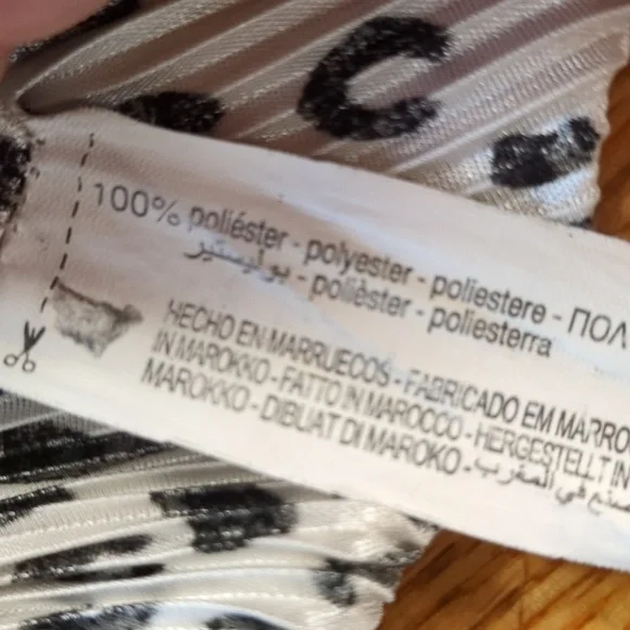 Zara Black and White Leopard Print Long Sleeve Top Size Small - Picture 8 of 9